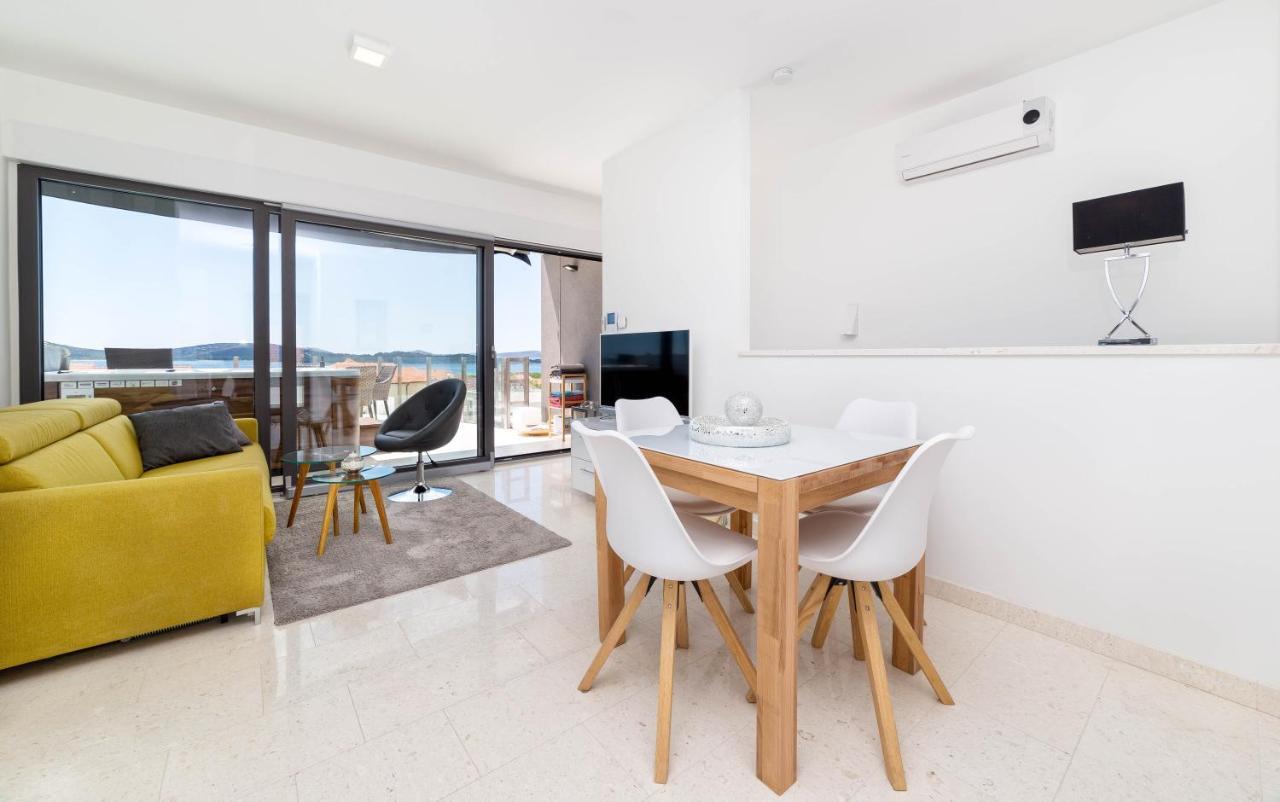 Villa Aliara Jacuzzi Apartment Водице Екстериор снимка