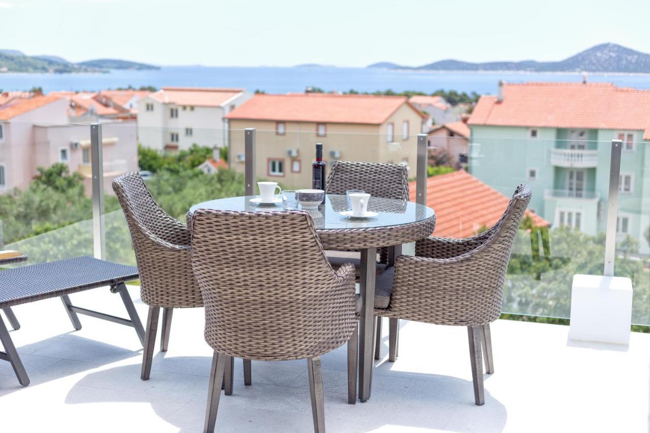 Villa Aliara Jacuzzi Apartment Водице Екстериор снимка